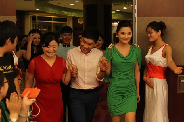 文靜、丁磊、葉子