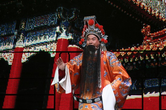 河南省豫劇二團演員、唐派再傳弟子郭志誠演唱唐派名劇《金殿風云》