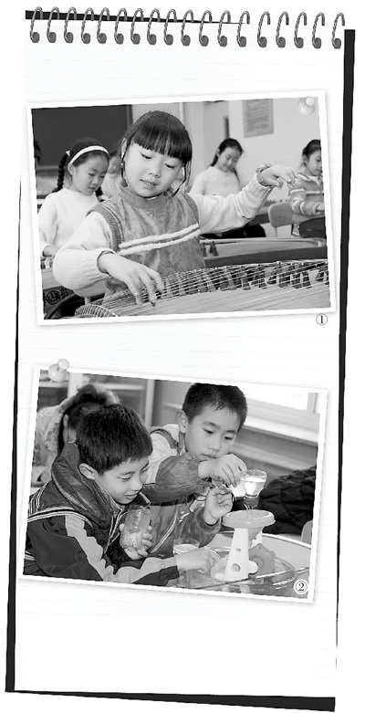 　圖1：鐵路五小古箏社團的孩子們正在演奏《高山流水》，圖2：科學(xué)課上，孩子們正在探索水的秘密。