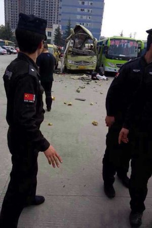 爆炸現(xiàn)場。圖片來自網(wǎng)絡(luò)