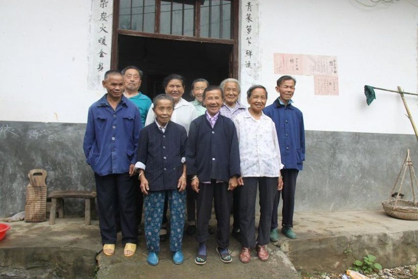 空巢老人自組大家庭養(yǎng)老 空巢老人自組大家庭養(yǎng)老