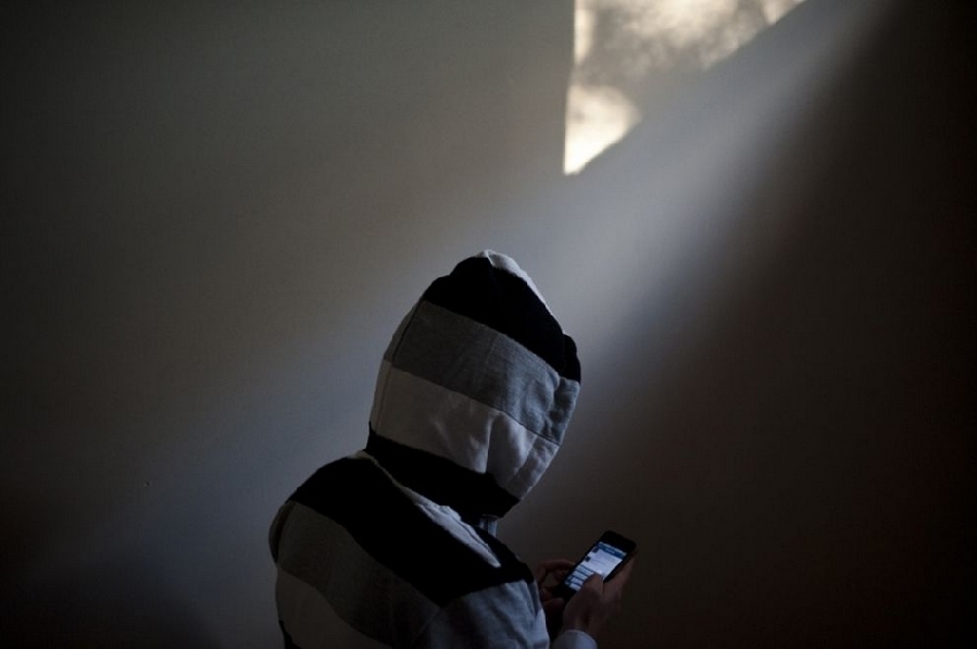 年輕單親媽媽的艱難生活 年輕單親媽媽的艱難生活