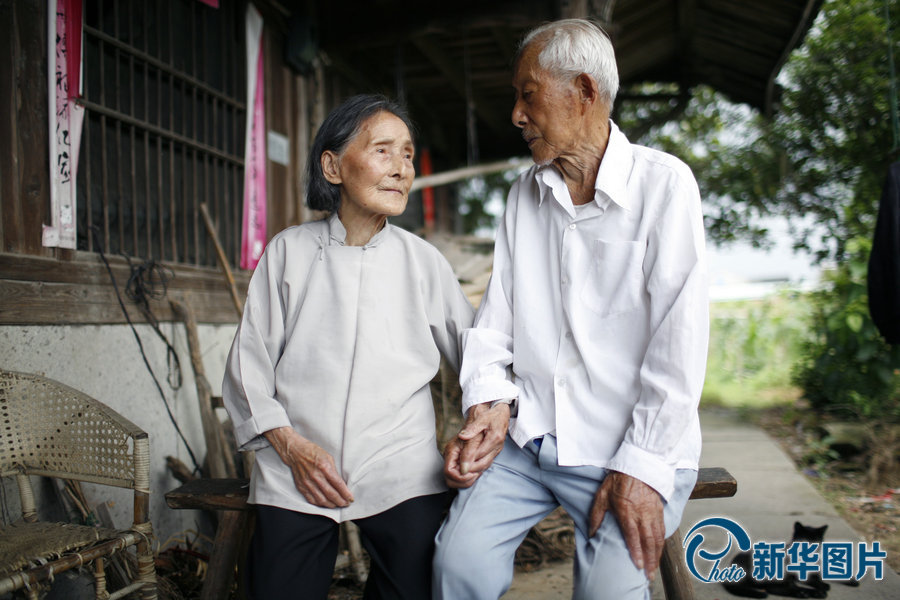  “不求天長地久 只愿今生共相伴”