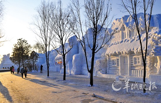 自然賜于雪的無垠，藝術給予雪的靈魂，人類創(chuàng)造雪的財富 王遠昌攝