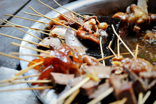 緬甸，繽紛的街邊平民小吃