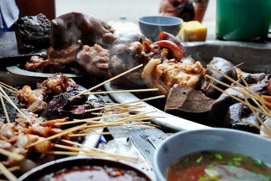 緬甸，繽紛的街邊平民小吃