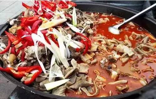 新疆奇葩”黑暗料理“ 你吃過嘛？