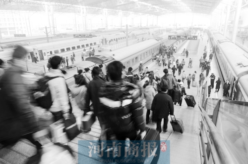 坐火車回家的小伙伴們，你們的票買到了嗎？