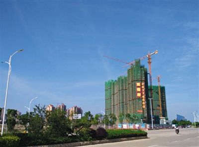 泉州東海片區(qū)海悅府地產(chǎn)項目。該項目開發(fā)公司董事蔡俊偉于春節(jié)前被帶走調(diào)查。