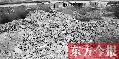 昨日，鄭州市107輔道花園口鎮(zhèn)大廟村，綿延數公里的城中村拆遷后遺留的建筑垃圾