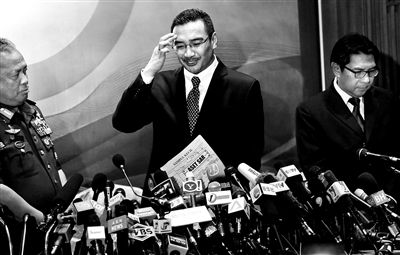 當(dāng)?shù)貢r(shí)間2014年3月12日，馬來西亞雪邦，馬來西亞交通部長希山慕丁出席新聞發(fā)布會。