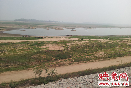經(jīng)過(guò)兩次動(dòng)用死庫(kù)容，白龜山水庫(kù)水位96.8m，遠(yuǎn)低于死水位97.5m。