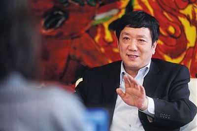 　政協(xié)委員、中國電力投資集團總經(jīng)理陸啟洲稱，7800元是其每月基本工資。資料圖片/新京報記者 楊杰