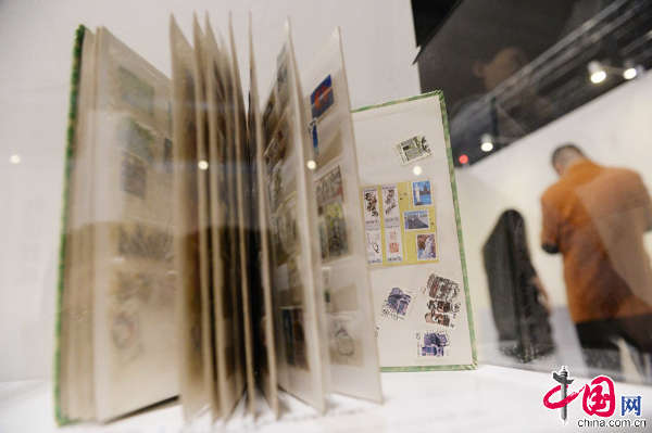 國內(nèi)首個(gè)失戀展亮相上海 女孩因失戀剪掉頭發(fā) 國內(nèi)首個(gè)失戀展亮相上海 女孩因失戀剪掉頭發(fā)