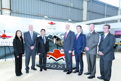 　　在今年的珠海航展上,河南人民看到一個(gè)熟悉的國(guó)際飛機(jī)品牌——美國(guó)穆尼飛機(jī)。