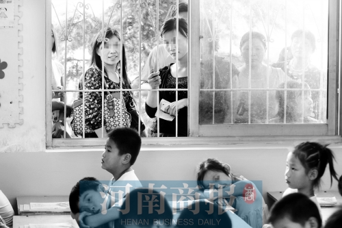 家長們都想讓孩子上個好學校、好班級，但也應根據(jù)實際情況，選擇最合適的