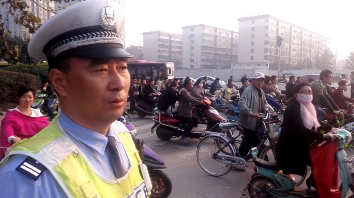 上班表情：1逗2羞3怕 你是哪個？